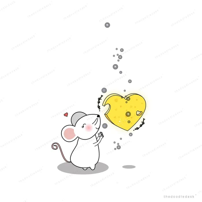 Mouse holding a yellow heart with bubbles